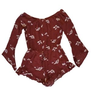 Boho Floral Romper 3/4" sleeves Mimi Chica Size Medium